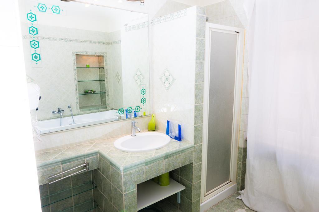 B&B Arcobaleno アレッサンドリア 部屋 写真