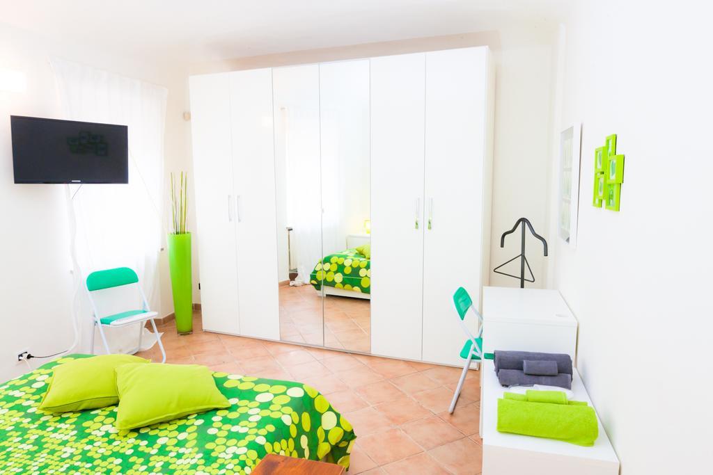 B&B Arcobaleno アレッサンドリア 部屋 写真