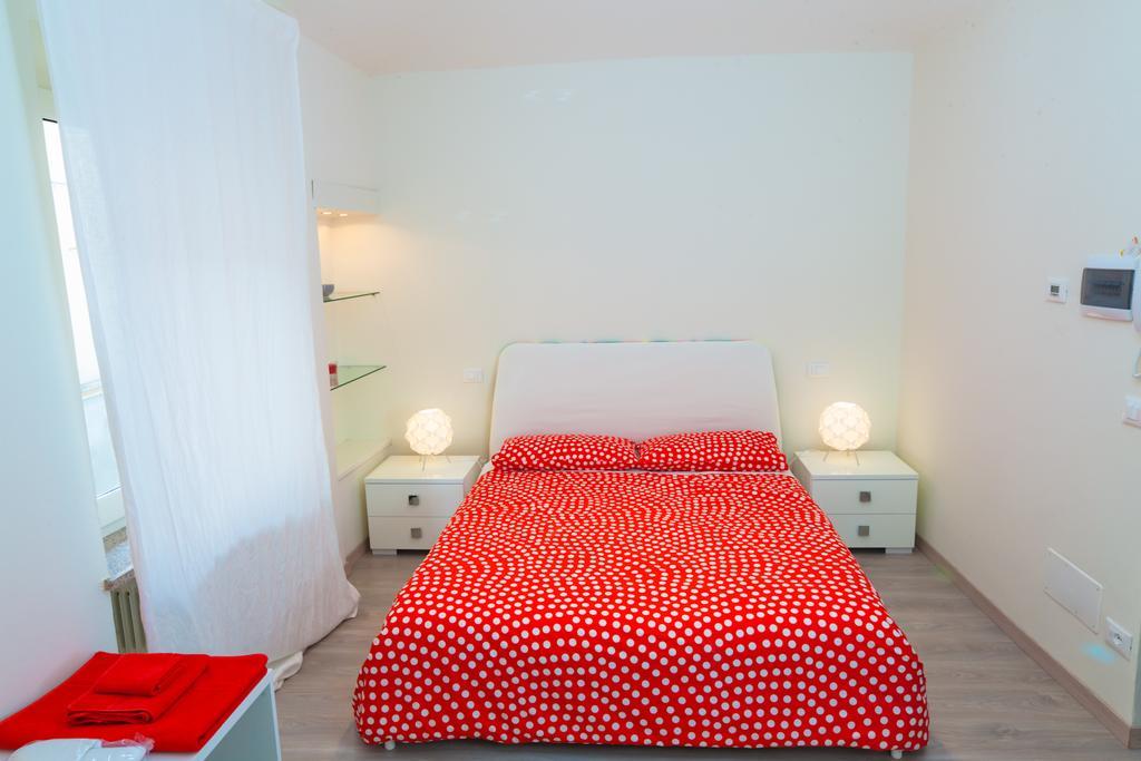 B&B Arcobaleno アレッサンドリア 部屋 写真
